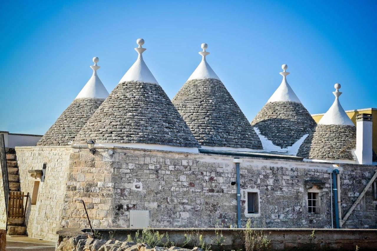 I Cinque Trulli With Swimming Pool Villa มาร์ตินาฟรังกา ภายนอก รูปภาพ