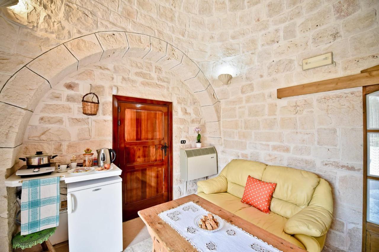 I Cinque Trulli With Swimming Pool Villa มาร์ตินาฟรังกา ภายนอก รูปภาพ