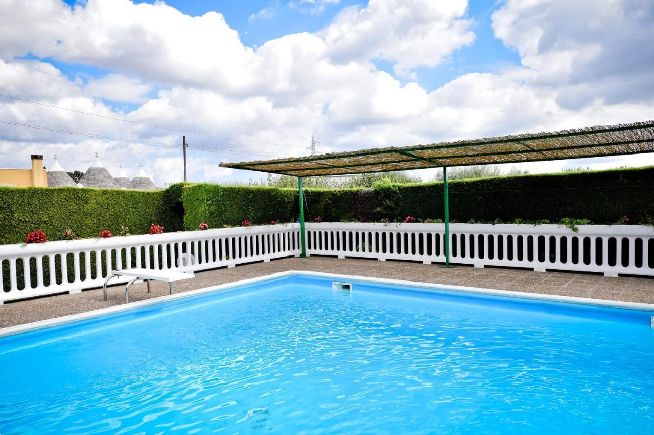 I Cinque Trulli With Swimming Pool Villa มาร์ตินาฟรังกา ภายนอก รูปภาพ